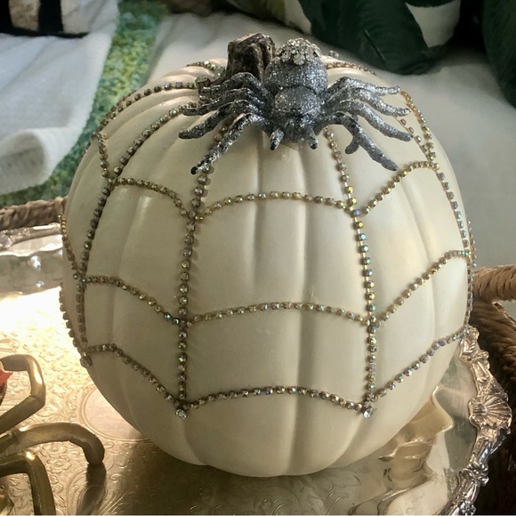 New! Halloween Bling Silver & Gold Rhinestone Spider Pumpkin - Picture 2 of 8